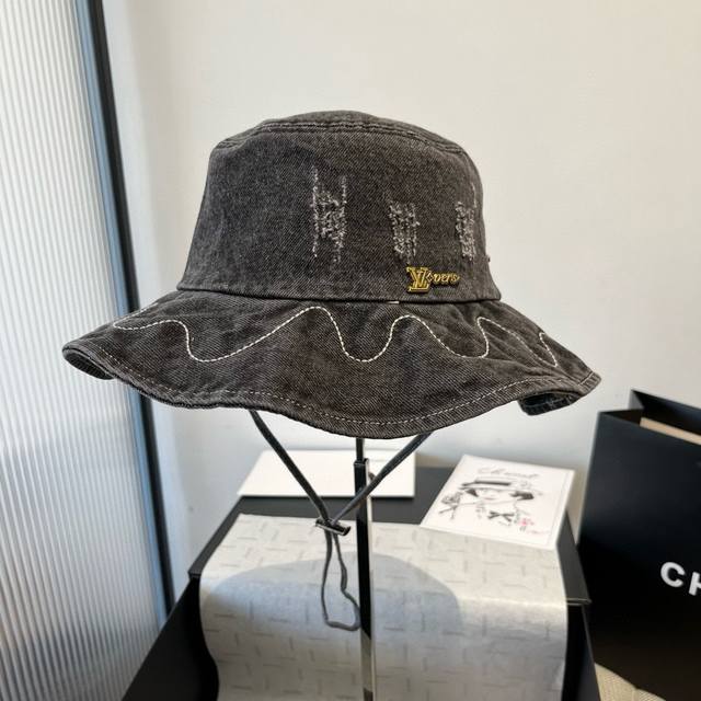 lv牛仔渔夫帽 头围57Cm