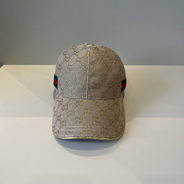 古奇棒球帽Gucci官网新品 棒球帽 原单品质火爆来袭 工艺非常精美 高档大气上档次 低调奢华 方便携带 跑量