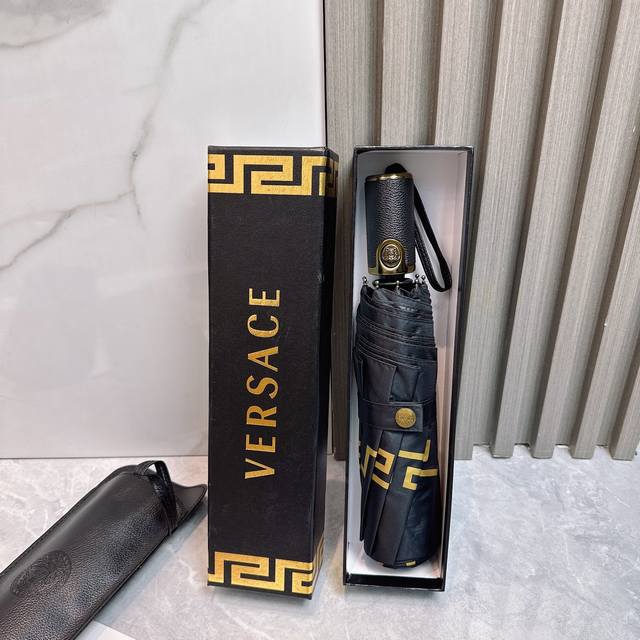 范思哲 Versace 夏季新款 全自动折叠晴雨伞 黑色涂层防晒有效阻隔紫外线99% Upf 50 所以能起到伞下体感降温的效果 有效隔热 高效防晒 一把搞定