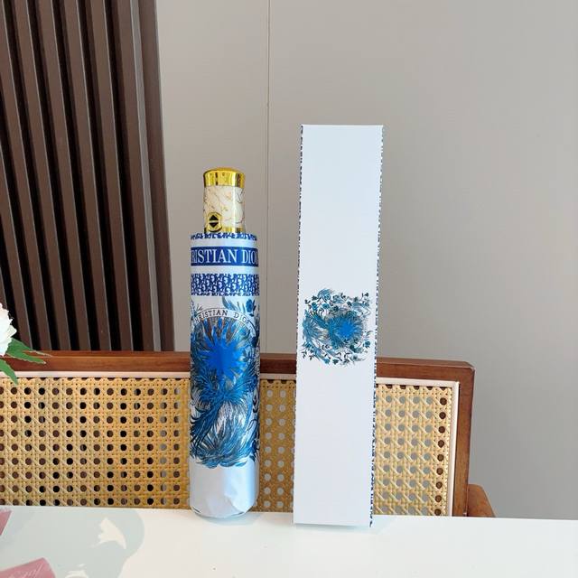 Dior 迪奥 三折自动折叠晴雨伞 时尚原单代工品质 细节精致 看得见的品质 打破一成不变 色泽纯正艳丽