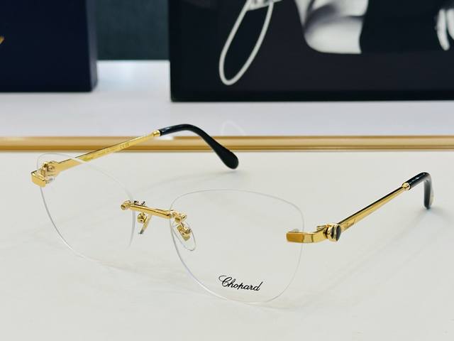 原版 Chopard肖邦 Model: Schg975 Size 58口17-142 以现代时尚的设计风格 Xl配光架