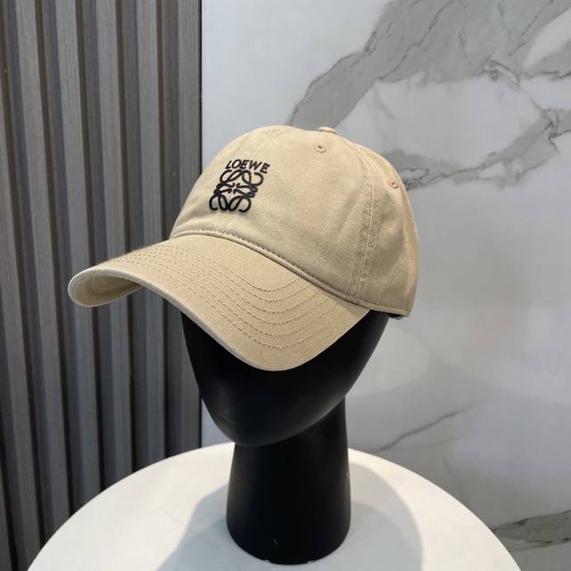 防尘袋 罗意威Loewe新款原标设计棒球帽质感超好 外部线条定位标准 做工精细 简约大气低价走量