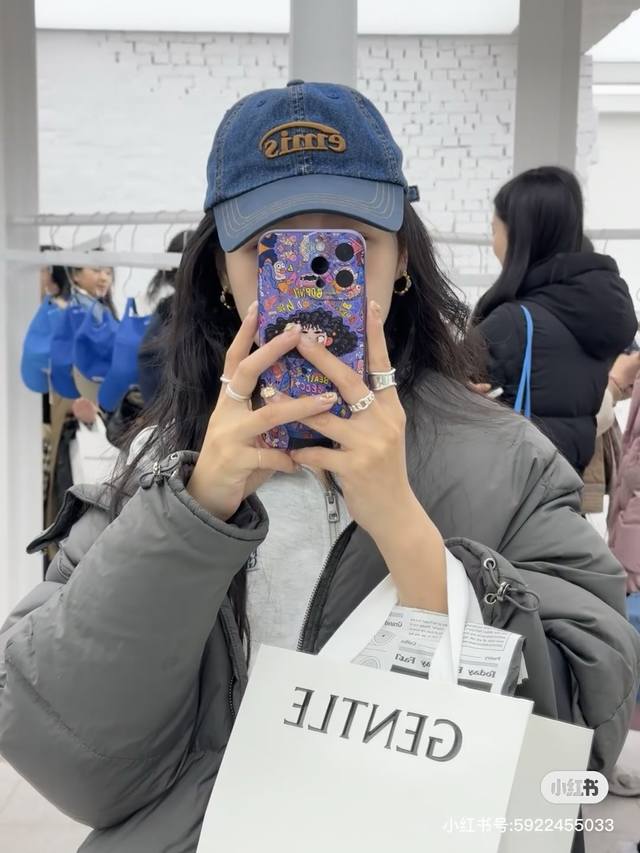 韩国潮牌Emis 新款牛仔拼色棒球帽 Emis的帽子真的有种魔力 就是每一个都好看 完全不挑脸型的 每个都想买 很显白 男女通用 头围57Cm