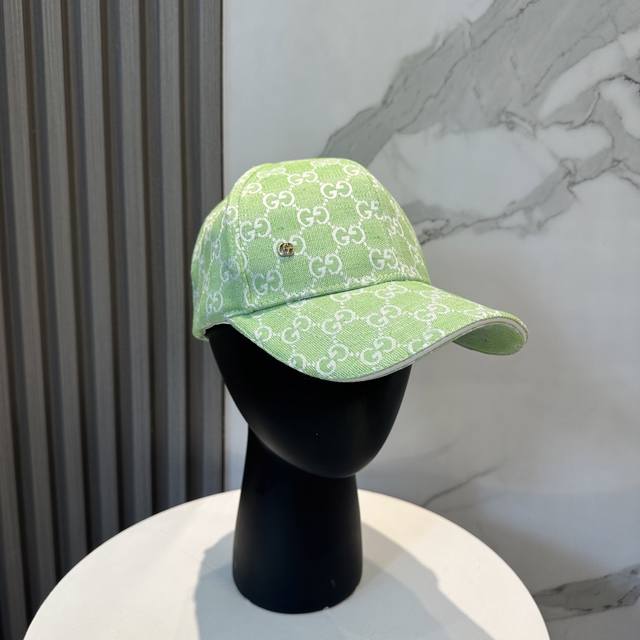 Gucci 古奇 经典原单棒球帽专柜1:1开模订制 最高版本 原版帆布轻盈透气 实物拍摄 四季百搭男女适用 基础头围56 贴片可调节