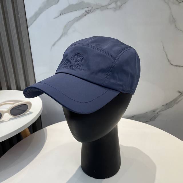 Loro piana 诺悠翩雅 专柜新款高版本棒球帽 大牌同步 超好出货 颜色做的太特别了 闭眼入 全是显白的颜色 男女同款