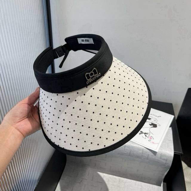Miumiu缪缪新款波点空顶遮阳帽，遮阳发箍