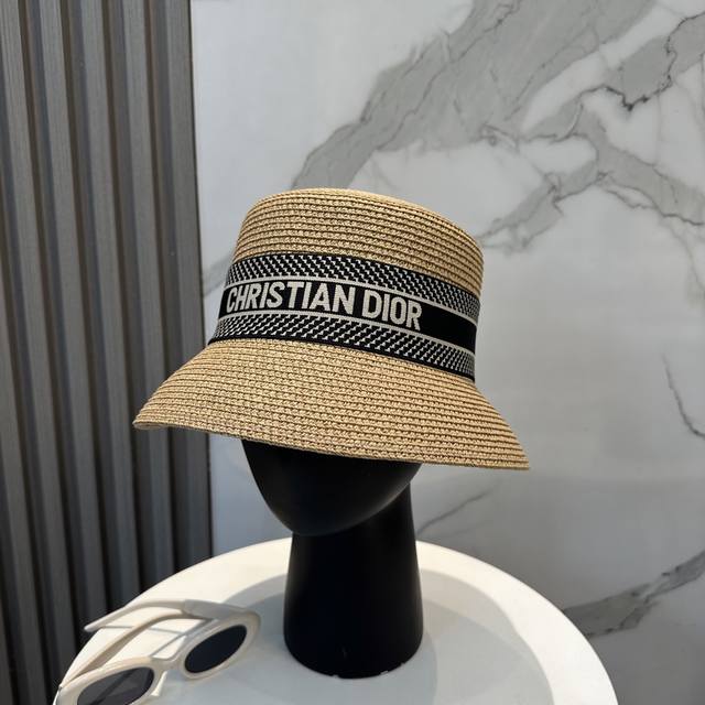 迪奥 Dior2025新款草帽，高级定制，名媛风，细节待上，夏季防晒防紫外线，出行必备，百搭好看