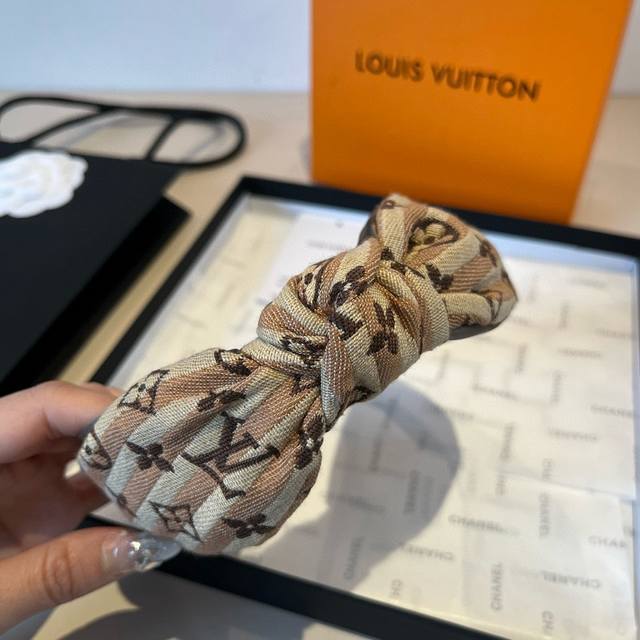 Lv路易威登老花牛仔发箍