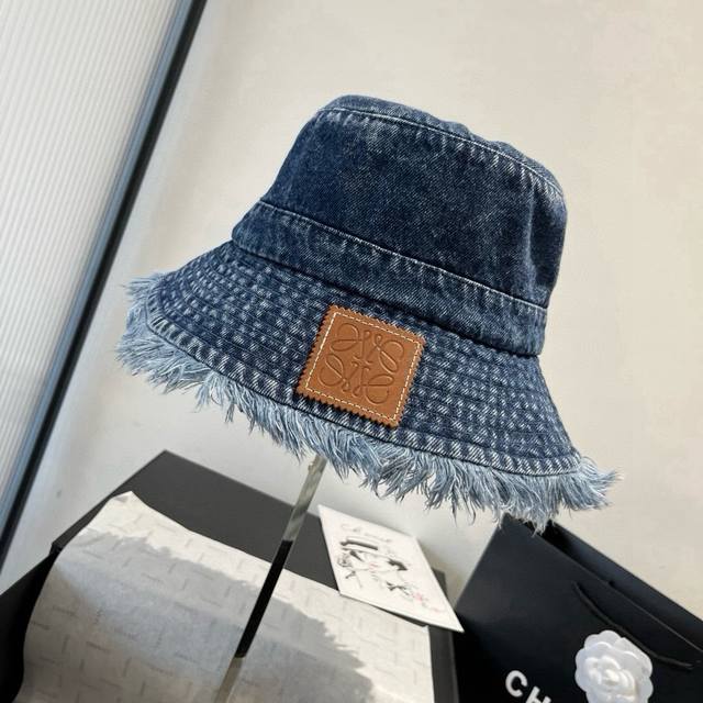Loewe罗意威新款牛仔渔夫帽，头围57Cm