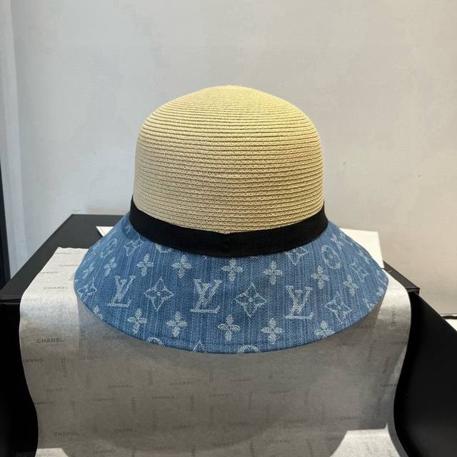 Lv新款草帽，拉菲草制作，拼老花面料，名媛必备，头围57Cm