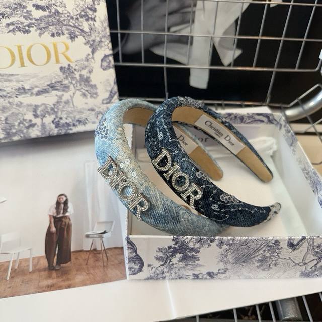 配包装盒 Dior 迪奥 D家新款发箍，牛仔布系列，时尚百搭！简单实用 小姐姐必备