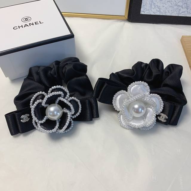 Chanel小香 Chanel皮筋 珍珠山茶花皮筋发圈大肠圈气质百搭小仙女必入单品 宝藏款 闭眼入推荐款 单个