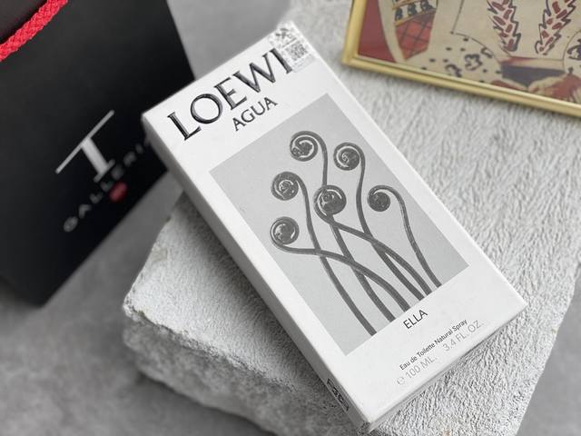 专柜品质 罗意威Loewe活力紫泉女士 Loewe Agua De Loewe Ella, 2009 新款彩虹香水 Ml，配专柜手提袋前调：柠檬 香柠檬 橙子