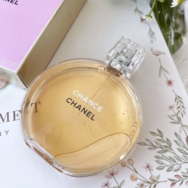 专柜品质 100Ml 都有货 香奈儿 邂逅 黄邂逅 Chanel Chance Eau De Toilette前调：菠萝、鸢尾花、广藿香、粉红胡椒、风信子中调：