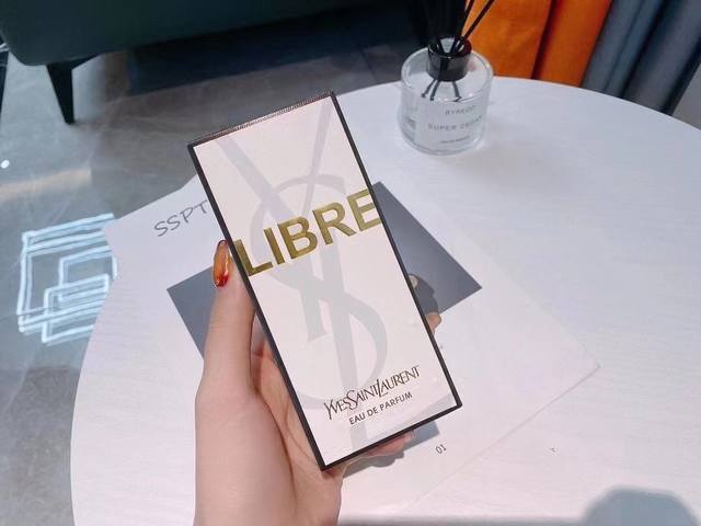 专柜品质 自由之水 90Ml89590 Ys19年新香Libre Edp来啦~~ 圣罗兰与创作歌手Dua Lipa联名推出新款香水Libre, Libre香水专