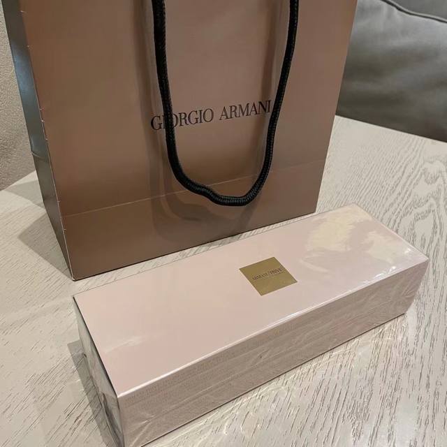 专柜品质 ：玉龙茶，和风茉莉，米兰玫瑰，苏州牡丹，栀子麝香 阿玛尼私藏香水五件套