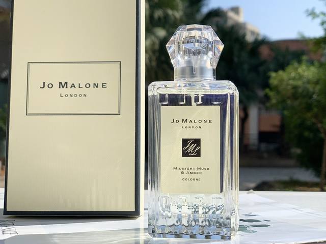 专柜品质 Jomalone 祖马龙 圣诞限量麝香琥珀香水 Ml 年Jo Malone London圣诞限量新香就是 午夜麝香与琥珀Midnight Musk＆A