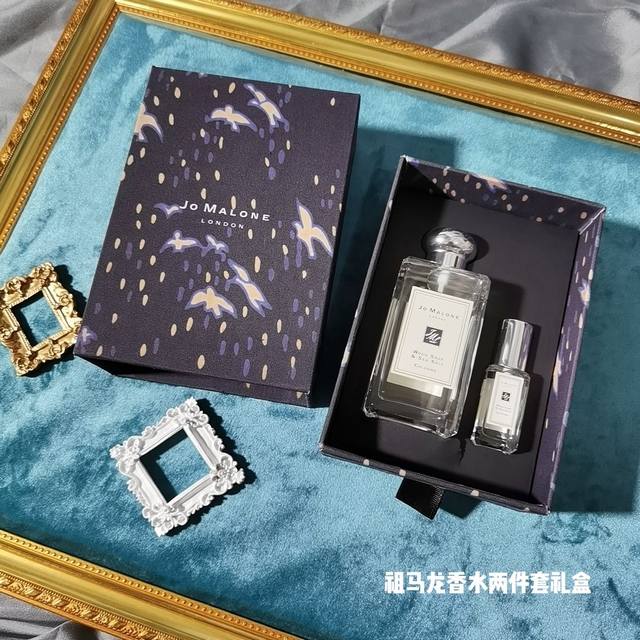 专柜品质 祖马龙-海盐两件套礼盒 软软的鼠尾草加上清单的海盐，模拟出了非常清淡的咸奶香味 和所有的木质调香水一样,鼠尾草的味道，让人感到踏实，安心，宁静，熨贴～