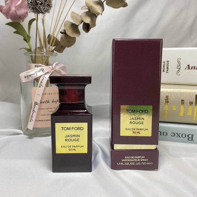 专柜品质 Tom Ford Jasmin Rouge汤姆福特茉莉胭脂香水 胭脂茉莉 Jasmin Rouge 香調：東方花香調 前調：生姜 小豆蔻 肉桂 香檸檬