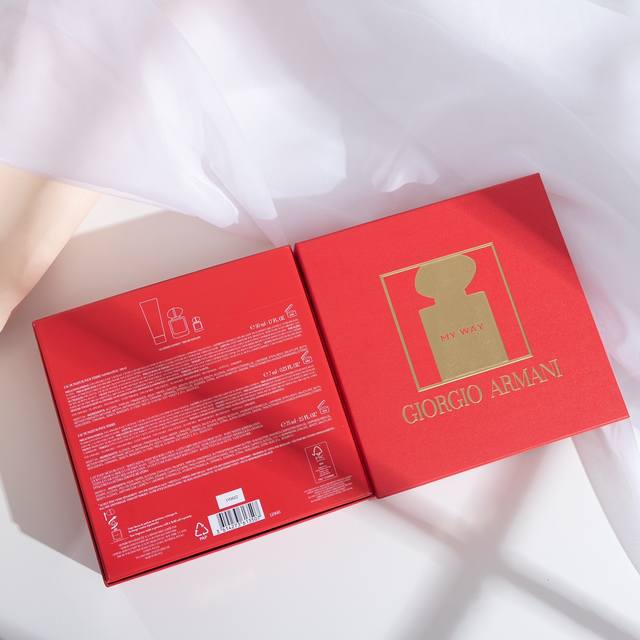专柜品质 女神节礼物 阿玛尼Si挚爱沐浴香氛三件套 包含：Si香水50Ml+Q版7Ml+Si身体乳75Ml