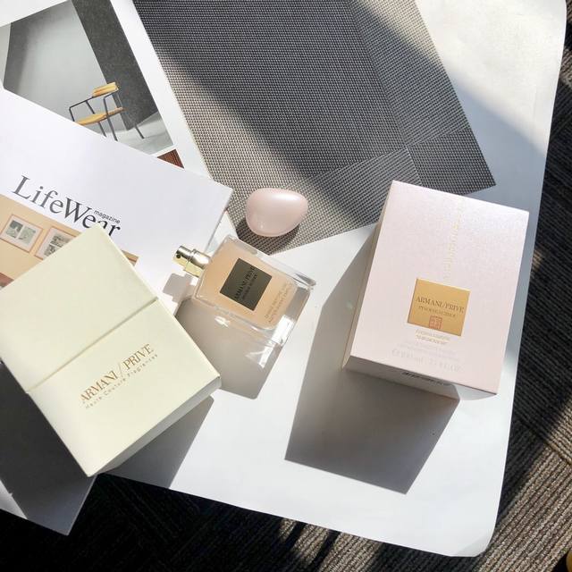 专柜品质 Armani Prive Suzhou阿玛尼苏州牡丹香水 粉色流沙限定系列 颜值和味道兼具 这款苏州牡丹限量真的的把烟雨江南的那份儿内敛又端庄发挥的淋