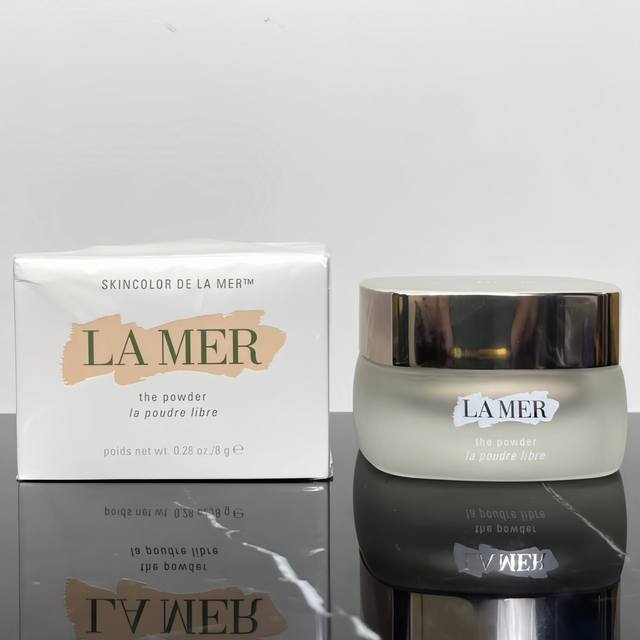 高端品质 海蓝之谜鎏光焕变散粉8G！奢华养肤型的底妆，空气般轻盈，通透妆效适合所有肤色，不分色号，细密贴合肌肤，令妆容自然清灵长久贴合~