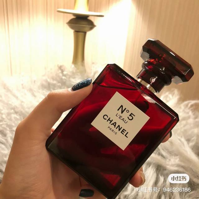 专柜品质 Chanel香奈儿 红瓶N°5号Edt淡香香水100Ml 香奈儿五号香水红色限量版作为很多人的第一瓶香水，相信大家对香奈儿 N5非常熟悉了。香水的开瓶