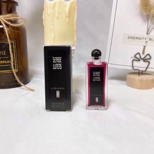 专柜品质 Serge Lutens 芦丹氏Q版香水小样5Ml，喷头， 现货色号： 柏林少女5Ml 孤儿怨5Ml