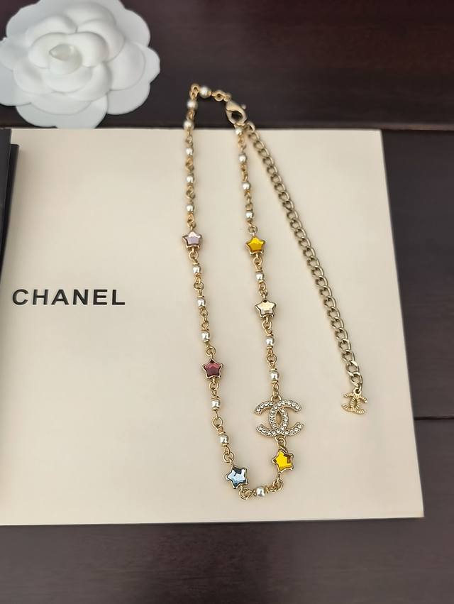 Chanel 最新款彩钻五角星项链 一致Z批黄铜材质