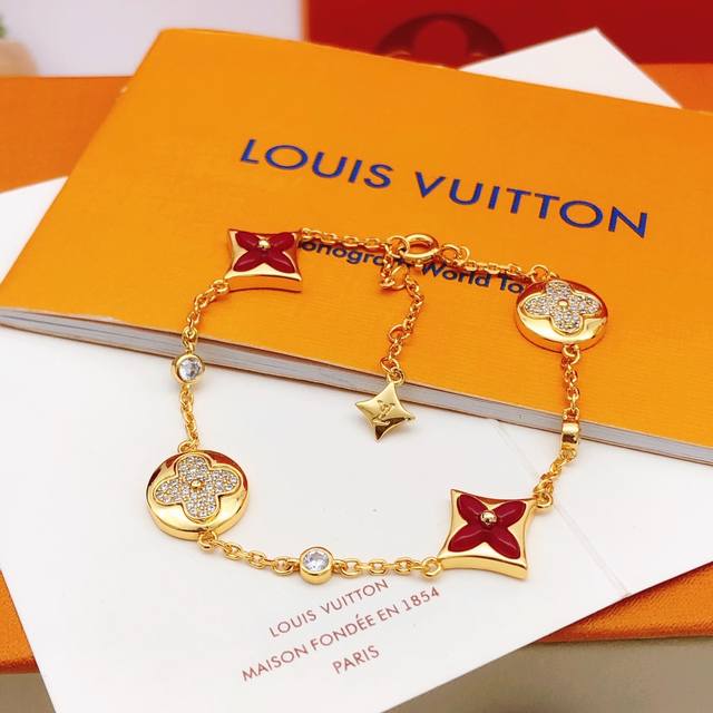 编号Lsl0146 Lv*最新款金色红贝母手链 一致Zp黄铜材质