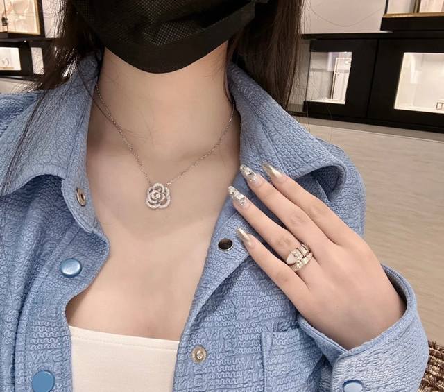 我们出品 绝美闭眼冲