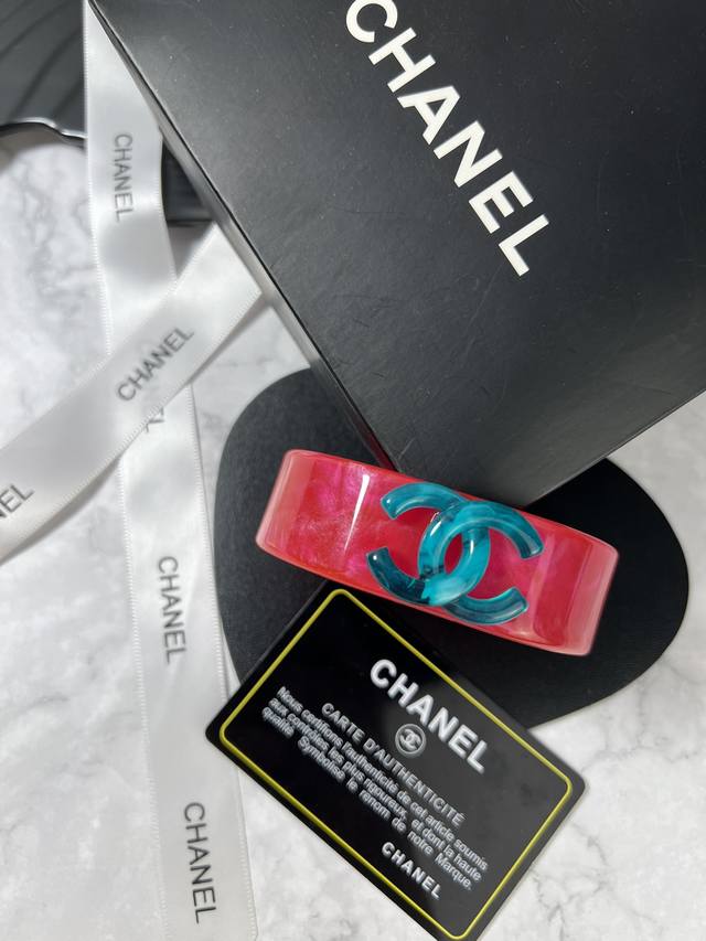 Chanel 双C 大手镯