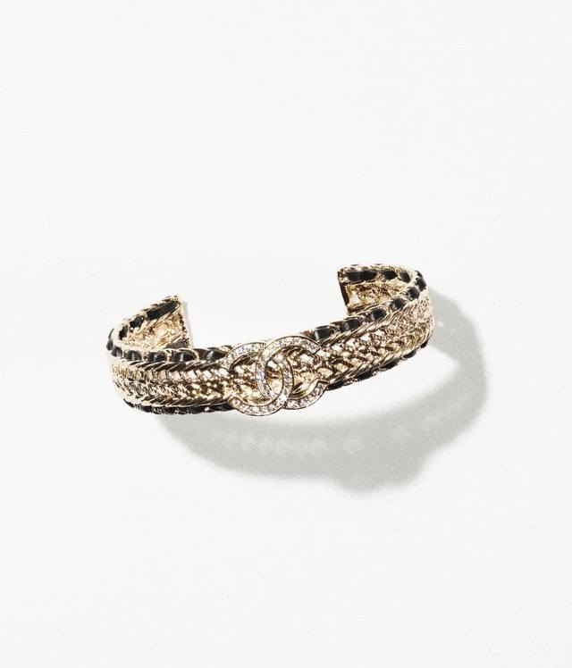 Chanel 羊皮编织手镯，高端品质，真正黄铜离子电镀，独家实拍图做工精致细腻，重工版本，超级仙女唯美的一款
