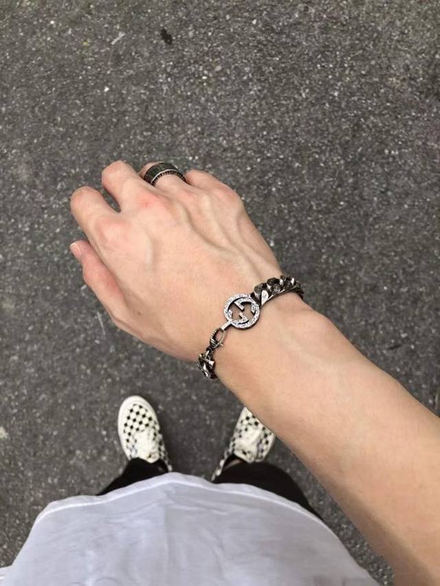 Gucci 阿拉伯刻花 双G龙虾扣情侣手链 Gucci双G互扣男士手链 专柜正品打版41克版本 市面上唯一对版货送男票送老公真的超推荐每个配件都有防伪Logo，