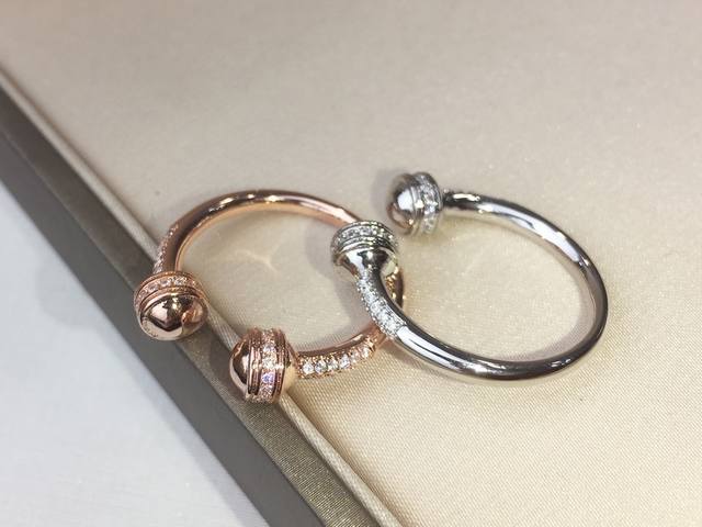 Piaget 伯爵Possession戒指工艺精细～繁星洒落！熠熠生辉！精益求精！最终完美出炉！时尚 美观 趣味集于一体！亚金材质 电镀厚金工艺 质感杠杠滴明星