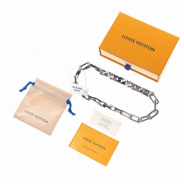 新款Lv项链接拼项链，编码：Mp3220，Chain Links Patches 项链，官网售 60,20Rmb！男装设计师 Virgil Abloh 热衷于锻
