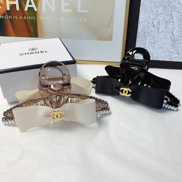Chanel小香 Chanel抓夹 重工款捷克钻钛钢Logo抓夹 气质百搭 日常精致小单品 小仙女必入单品 宝藏款 闭眼入推荐款 单个 配发箍