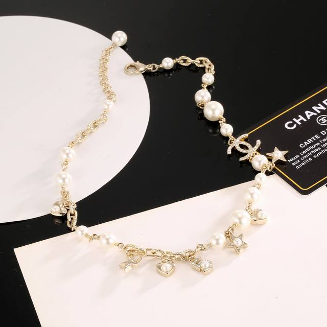 项链Chanel 小香 星星心桃字母双C项链 颈链代购级别 一比一打造 除了惊艳还是惊艳，巨美巨好看，巨巨重工，巨巨无敌简约大方日常款，风格永存，经典永在，如若