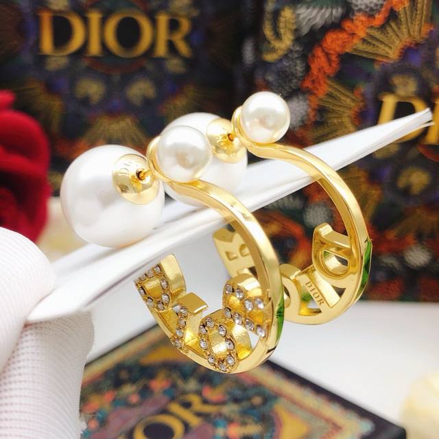 编号Ded0612 Dio*最新款圆形耳环 一致Zp黄铜材质