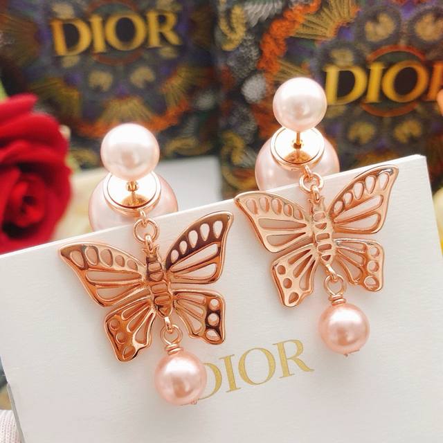 编号Ded0609 Dio*最新款玫瑰金色蝴蝶耳钉 一致Zp黄铜材质
