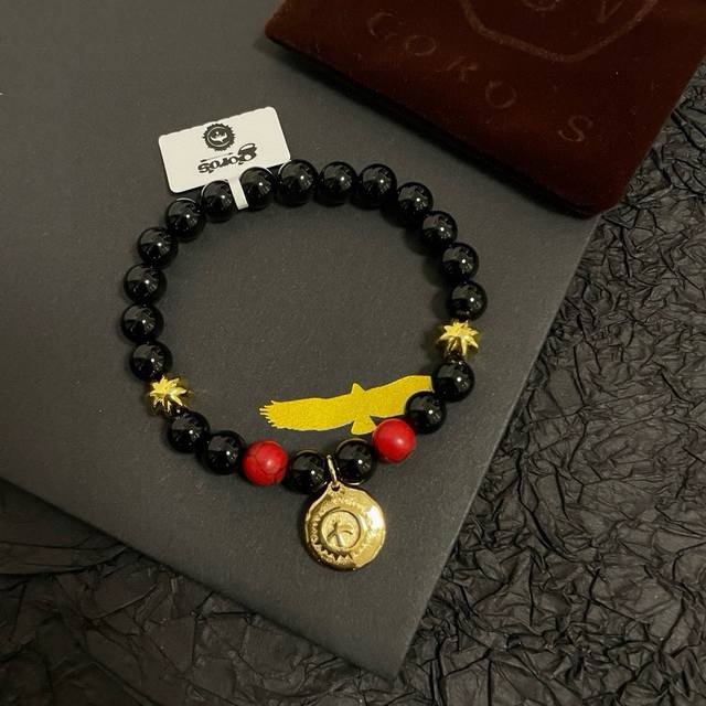 新品上架 Goro’S高桥吾郎小银牌黑曜石手串手链，顶级版本 认准独家拍摄 主攻高端市场 绝对区别普通版本！图片产品细节与Zp一致！原版制作工艺 精工品质 纯手