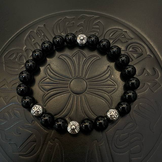新款 专柜品质 Chrome Hearts克罗心 经典复古多元素黑曜石手链手串，凹凸造型不同的花纹设计风格 呈现出与众不同 十字架 童军花是克罗心的志 所以更经