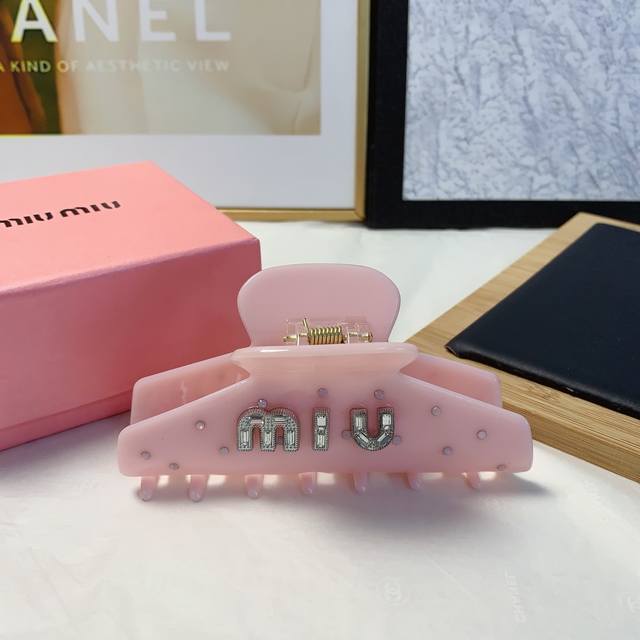 一个Miumiu缪缪 Miumiu抓夹 捷克钻醋酸抓夹 气质百搭 日常精致小单品 小仙女必入单品 宝藏款 闭眼入推荐款