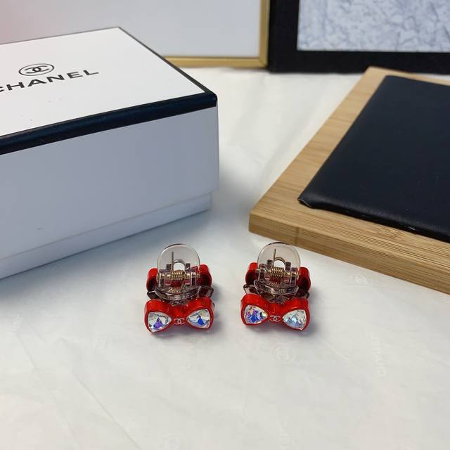 一对Chanel小香 Chanel发夹 迷你蝴蝶结抓夹韩版小边夹 精致小仙女必入单品 宝藏款 闭眼入推荐款