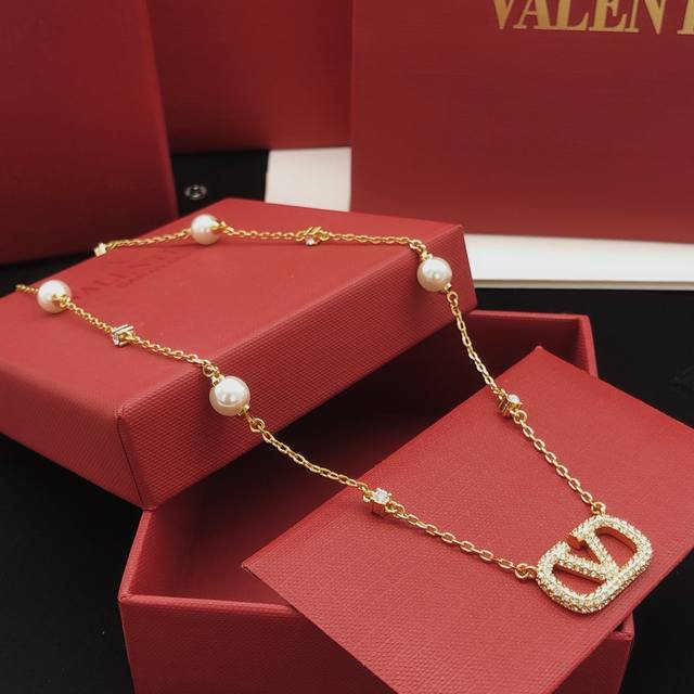 编号 Valenti*O最新款珍珠项链 一致Zp黄铜材质