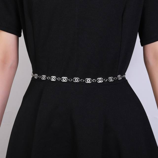 小香 Chanel 新品腰链 代购级别 一比一品质 香奈鹅 系列 经典Cc Logo 风格高级百搭 高级感爆棚 现货