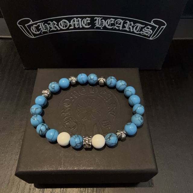 新款 专柜品质 Chrome Hearts克罗心 经典复古多元素蓝松石手串手链 ，快手 Ins 小红书热门，凹凸造型不同的花纹设计风格呈现出与众不同 十字架童军