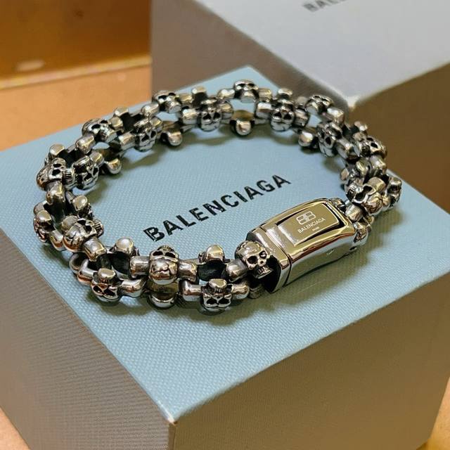 原单货新品 巴黎世家手链Balenciaga手链专柜一致巴黎世家手链 男士火爆款出货 设计独特 前卫 男士必备！复古做旧设计 任带不氧化不退色
