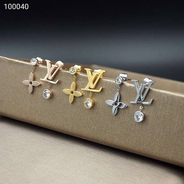 Lv耳环三色到