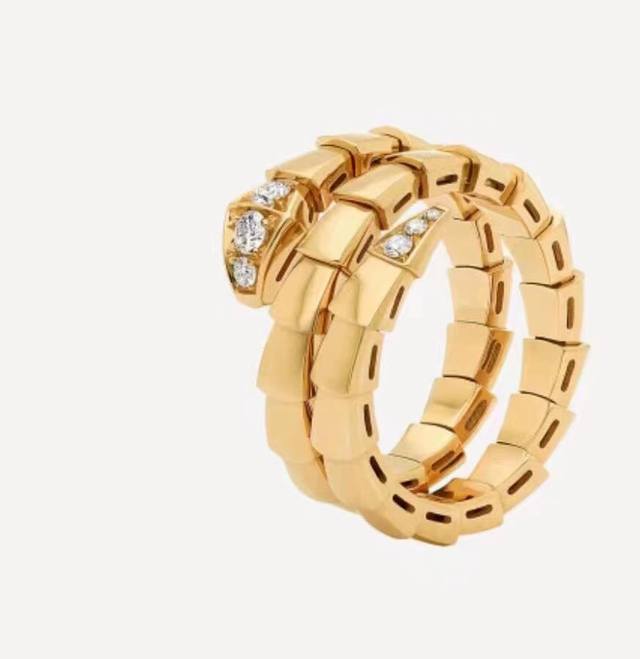 Bvlgari 宝格丽 Serpenti系列 三层半钻蛇戒指亚金材质电镀厚金 白金 玫瑰金 黄金 Size6789戒指